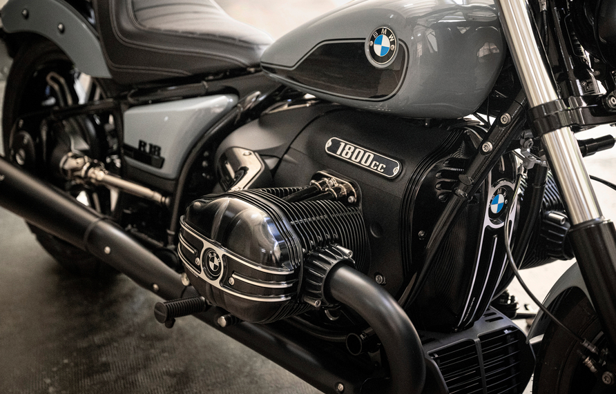 BMW R 18